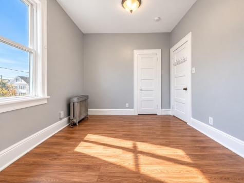 47 East Henry Street Linden NJ 07036