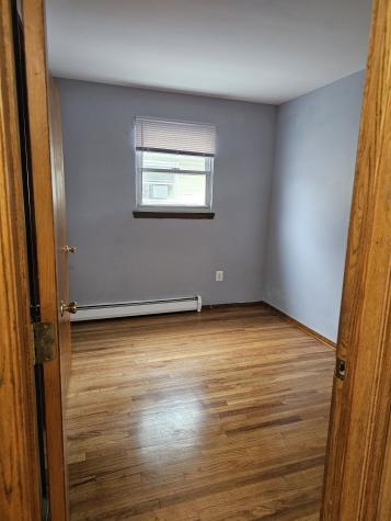 65 Suburbia Court Jersey City NJ 07305