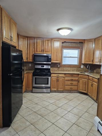 65 Suburbia Court Jersey City NJ 07305