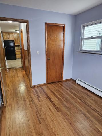 65 Suburbia Court Jersey City NJ 07305