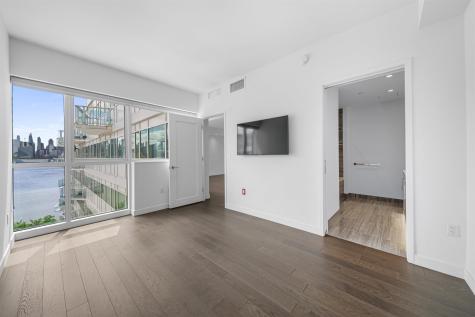 800 Avenue At Port Imperial Weehawken NJ 07086