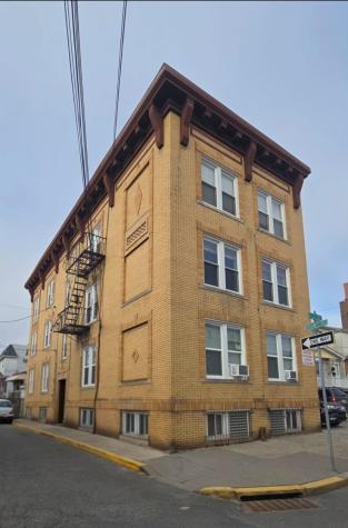 18 East 17th Street Bayonne NJ 07002