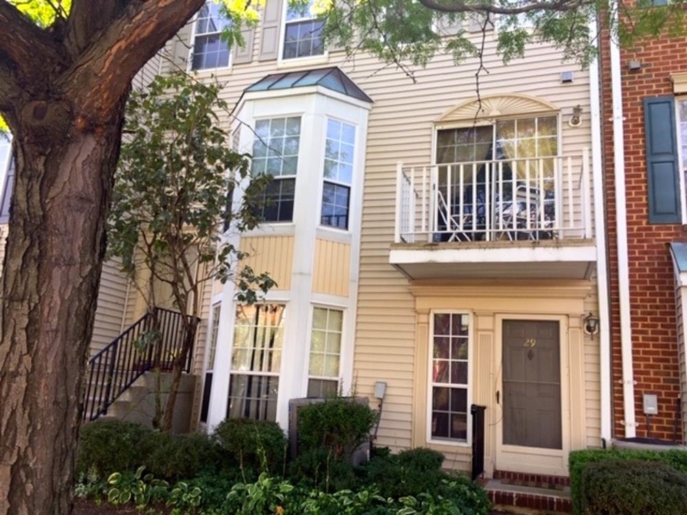 29 Holly Street Jersey City NJ 07305