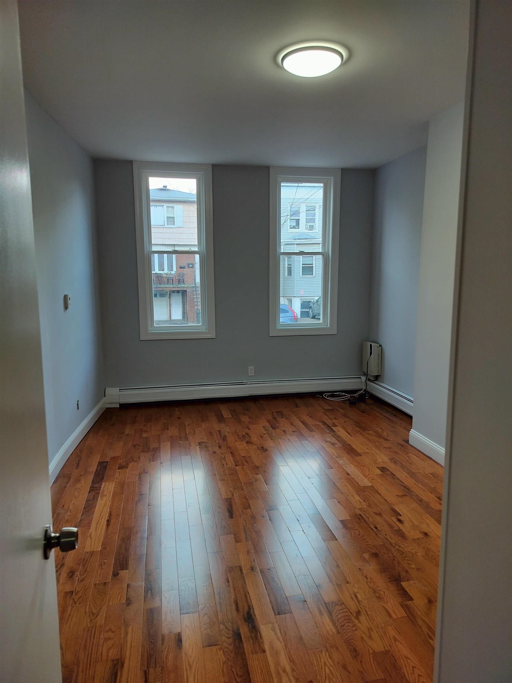 352 New York Avenue Jersey City NJ 07307