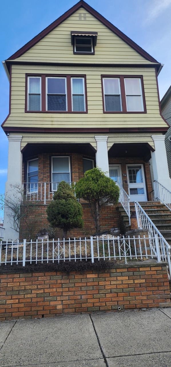 44 East 4th Street Bayonne NJ 07002