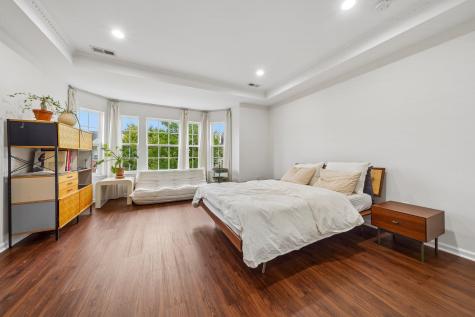 21 Creekside Court Secaucus NJ 07094