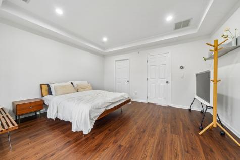 21 Creekside Court Secaucus NJ 07094
