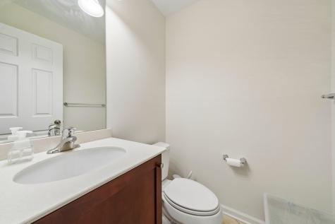 21 Creekside Court Secaucus NJ 07094