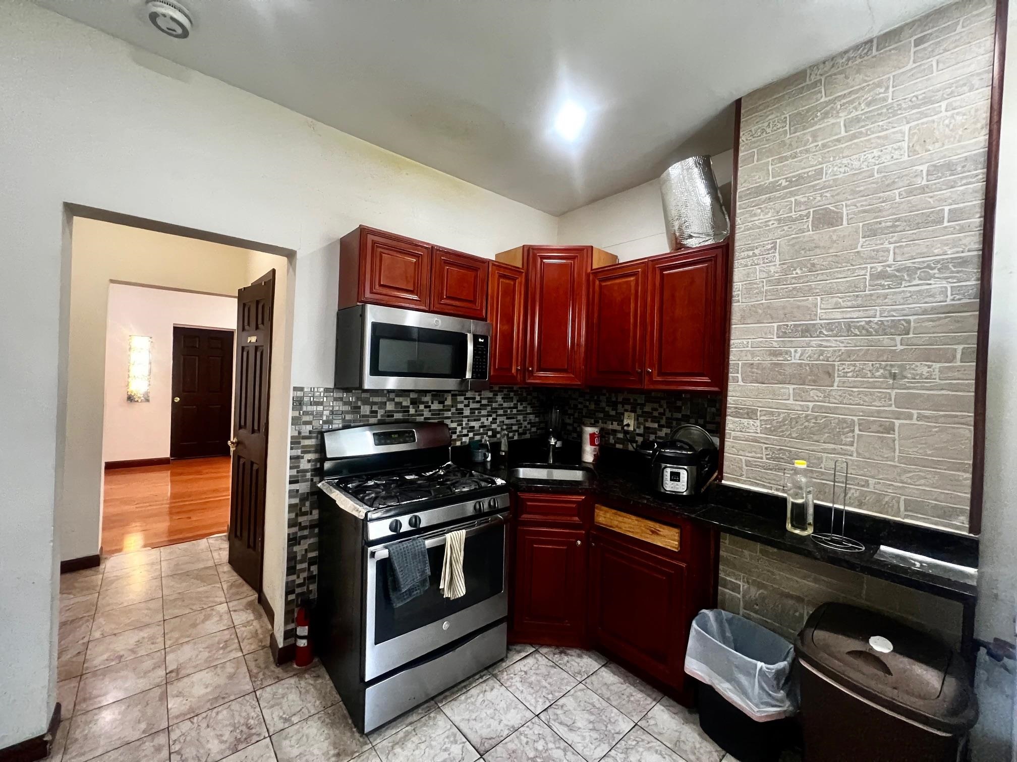 213 Beacon Avenue Jersey City NJ 07306