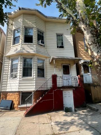213 Beacon Avenue Jersey City NJ 07306