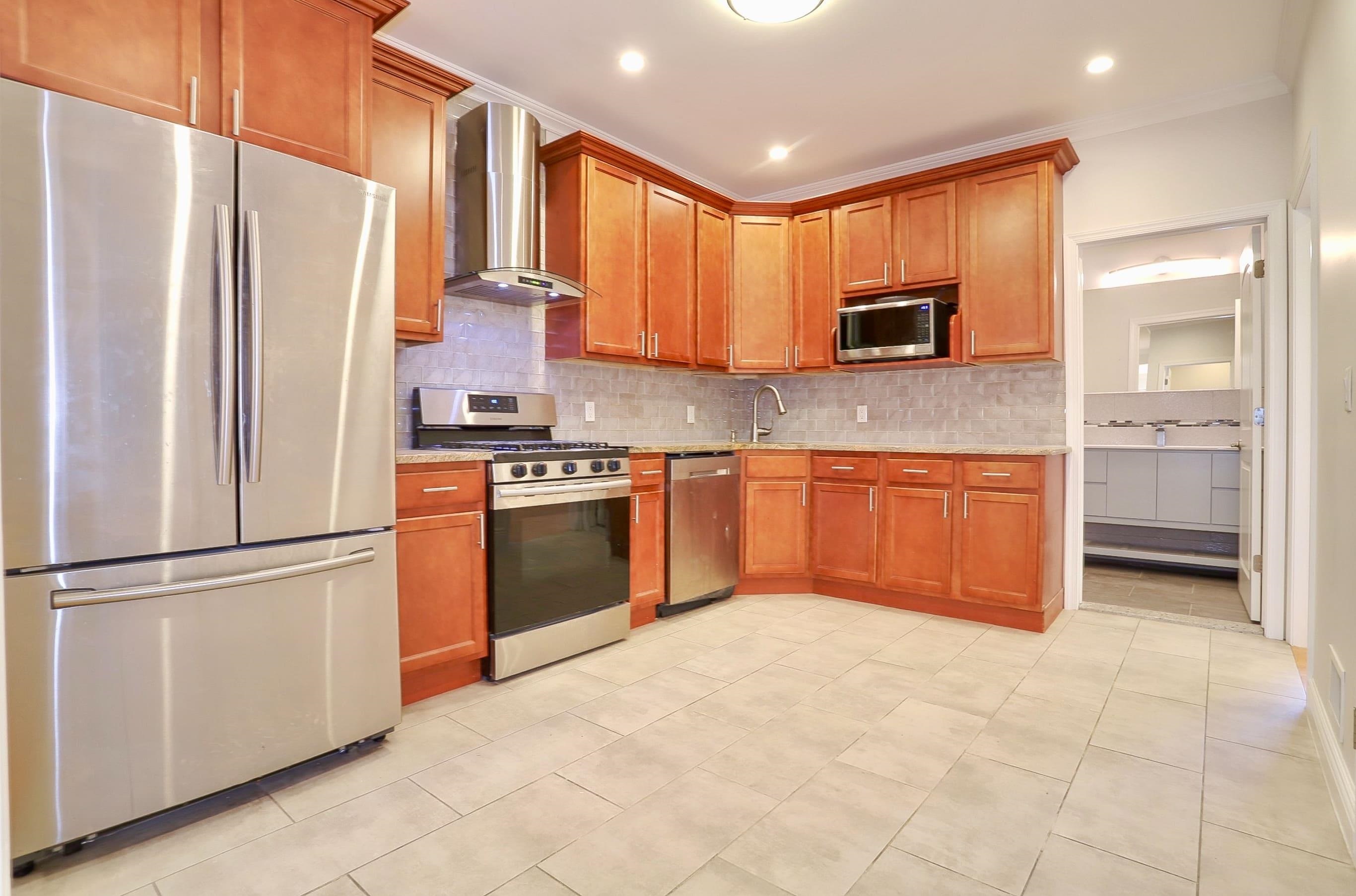 106 Poplar Street Jersey City NJ 07307