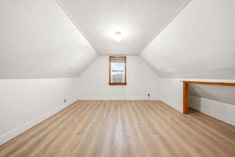 23 Willow Street Bayonne NJ 07002-4704