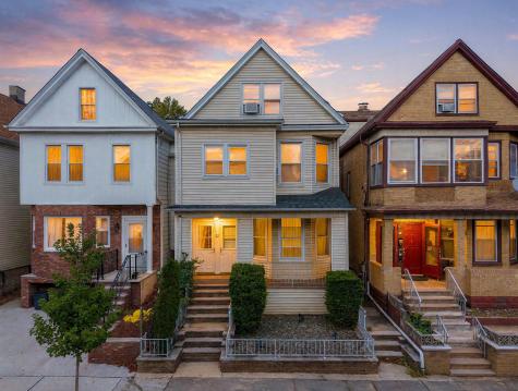 23 Willow Street Bayonne NJ 07002-4704
