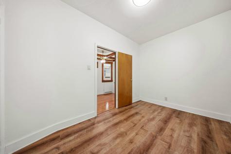23 Willow Street Bayonne NJ 07002-4704