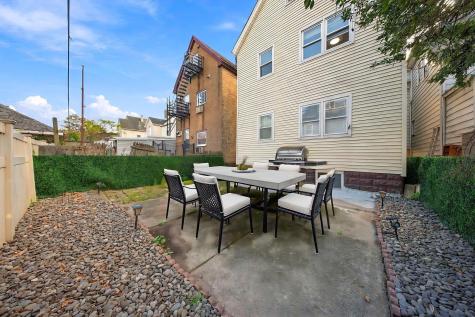 23 Willow Street Bayonne NJ 07002-4704