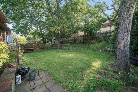40 Hauxhurst Avenue Weehawken NJ 07086