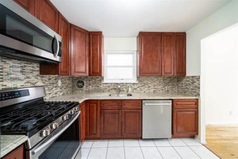 178 West 17th Street Bayonne NJ 07030