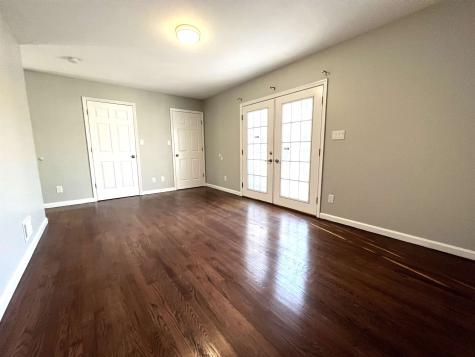 25 Wallis Avenue Jersey City NJ 07306