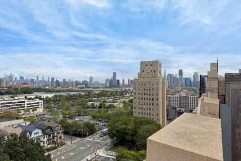 4 Beacon Way Jersey City NJ 07304