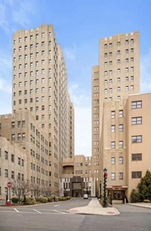 4 Beacon Way Jersey City NJ 07304