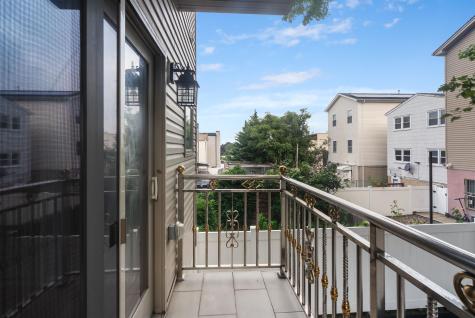 88 Poplar Street Jersey City NJ 07307
