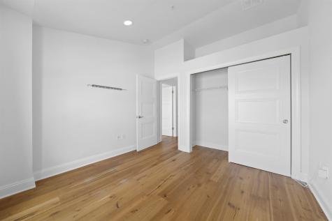 402 Kingston Court West New York NJ 07093