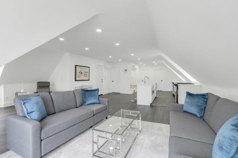 19 Hamilton Avenue Weehawken NJ 07086