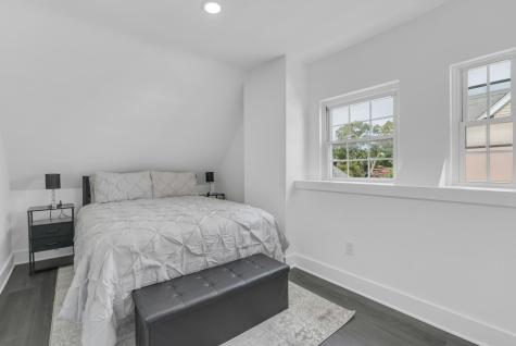 19 Hamilton Avenue Weehawken NJ 07086