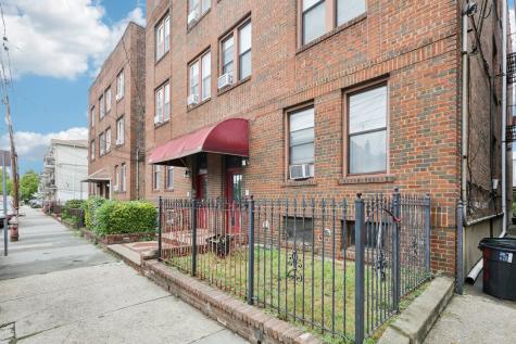 262 Clendenny Avenue Jersey City NJ 07304