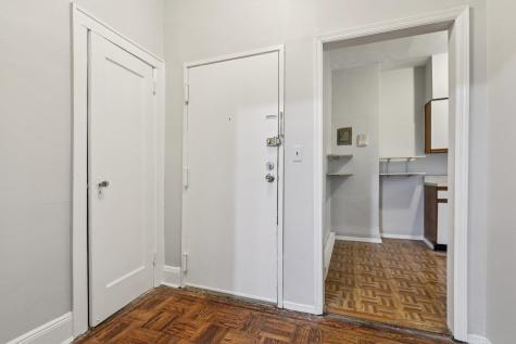 262 Clendenny Avenue Jersey City NJ 07304