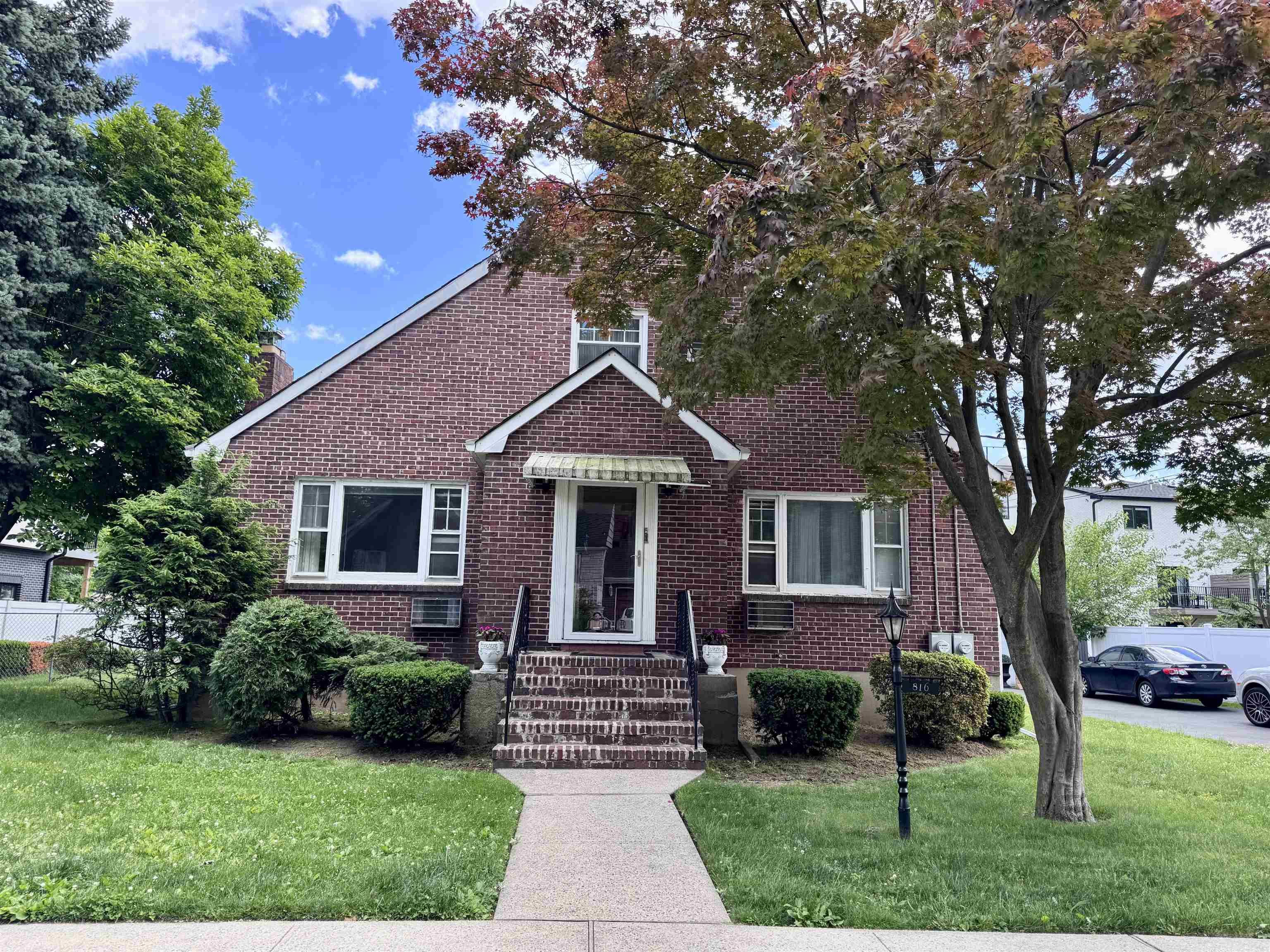 816 Kingsland Avenue Fort Lee NJ 07024