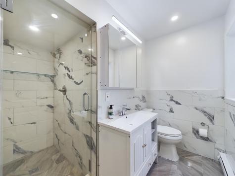 678 Chestnut Place Secaucus NJ 07094