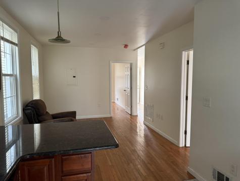 352 Woodlawn Avenue Jersey City NJ 07305