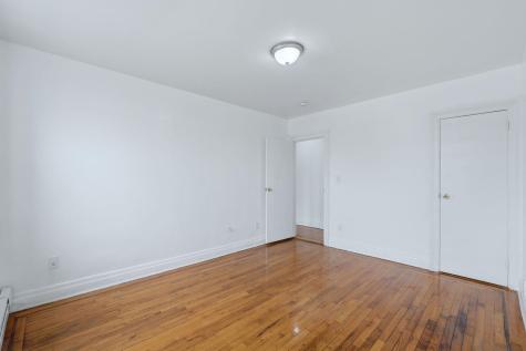 144 Old Bergen Road Jersey City NJ 07305