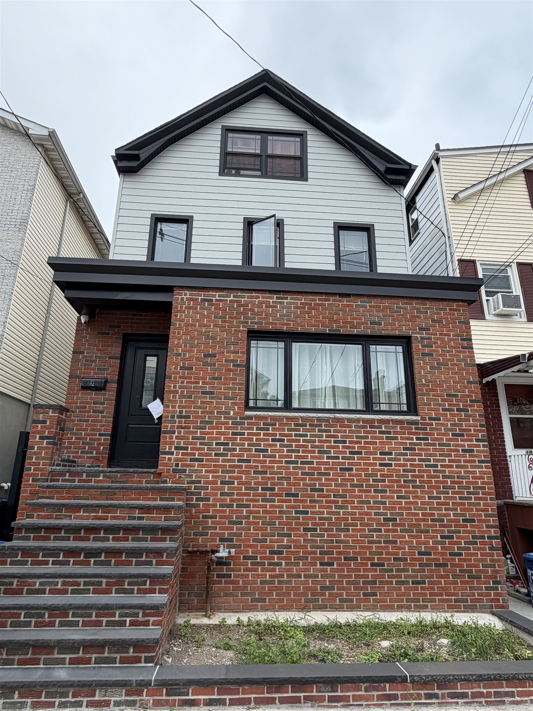 195 Hutton Street Jersey City NJ 07307