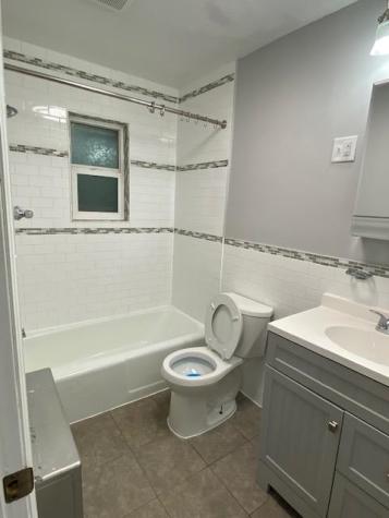 233 Avenue E Bayonne NJ 07002
