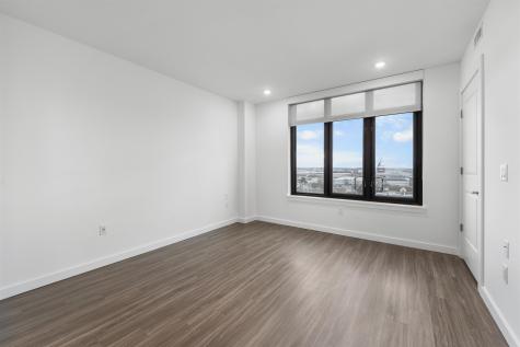 957 Broadway Bayonne NJ 07002