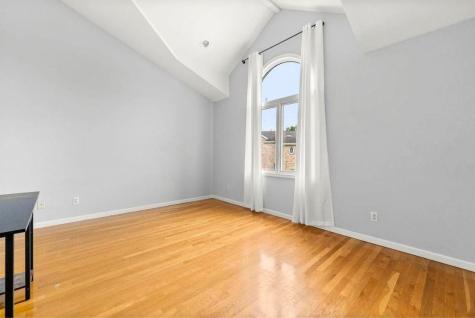2 Hops Commons Court Secaucus NJ 07094