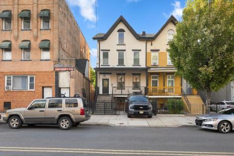 361 Pacific Avenue Jersey City NJ 07304