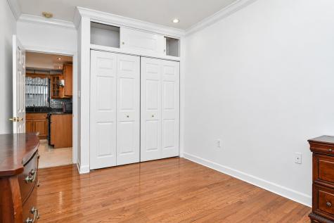 217 44th Street Union City NJ 07087