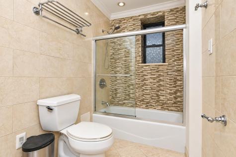 217 44th Street Union City NJ 07087