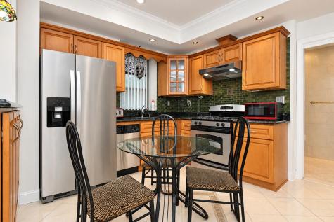 217 44th Street Union City NJ 07087