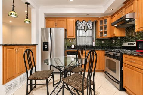 217 44th Street Union City NJ 07087