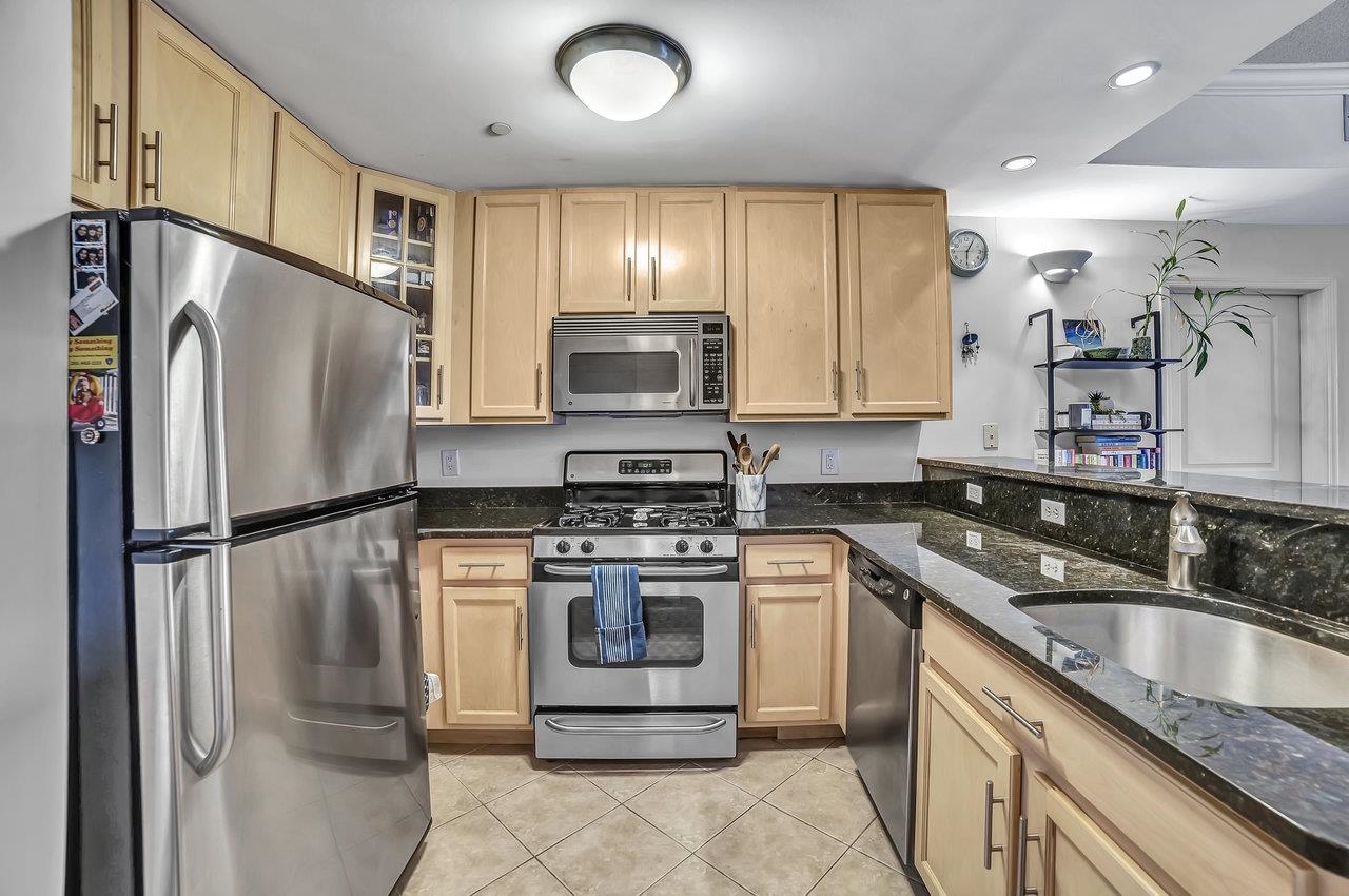 4315 Park Avenue Union City NJ 07087