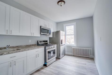 678 Liberty Avenue Jersey City NJ 07307