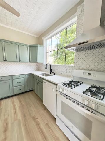 6 Duncan Court Jersey City NJ 07305