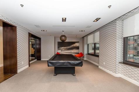 102 Christopher Columbus Drive Jersey City NJ 07302