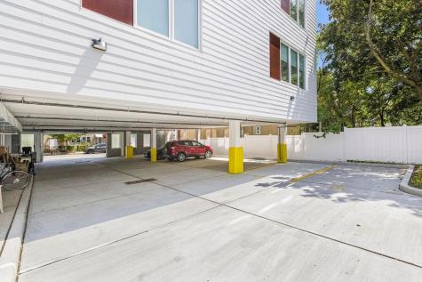 306 Bergen Avenue Jersey City NJ 07305