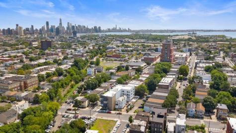 306 Bergen Avenue Jersey City NJ 07305