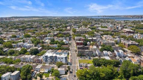 306 Bergen Avenue Jersey City NJ 07305